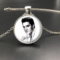 Strieborný náhrdelník Elvis Presley