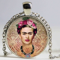 Strieborný náhrdelník Frida Kahlo 2